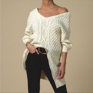 [Cistar] Nora Front Split Pullover Sweater-Medium